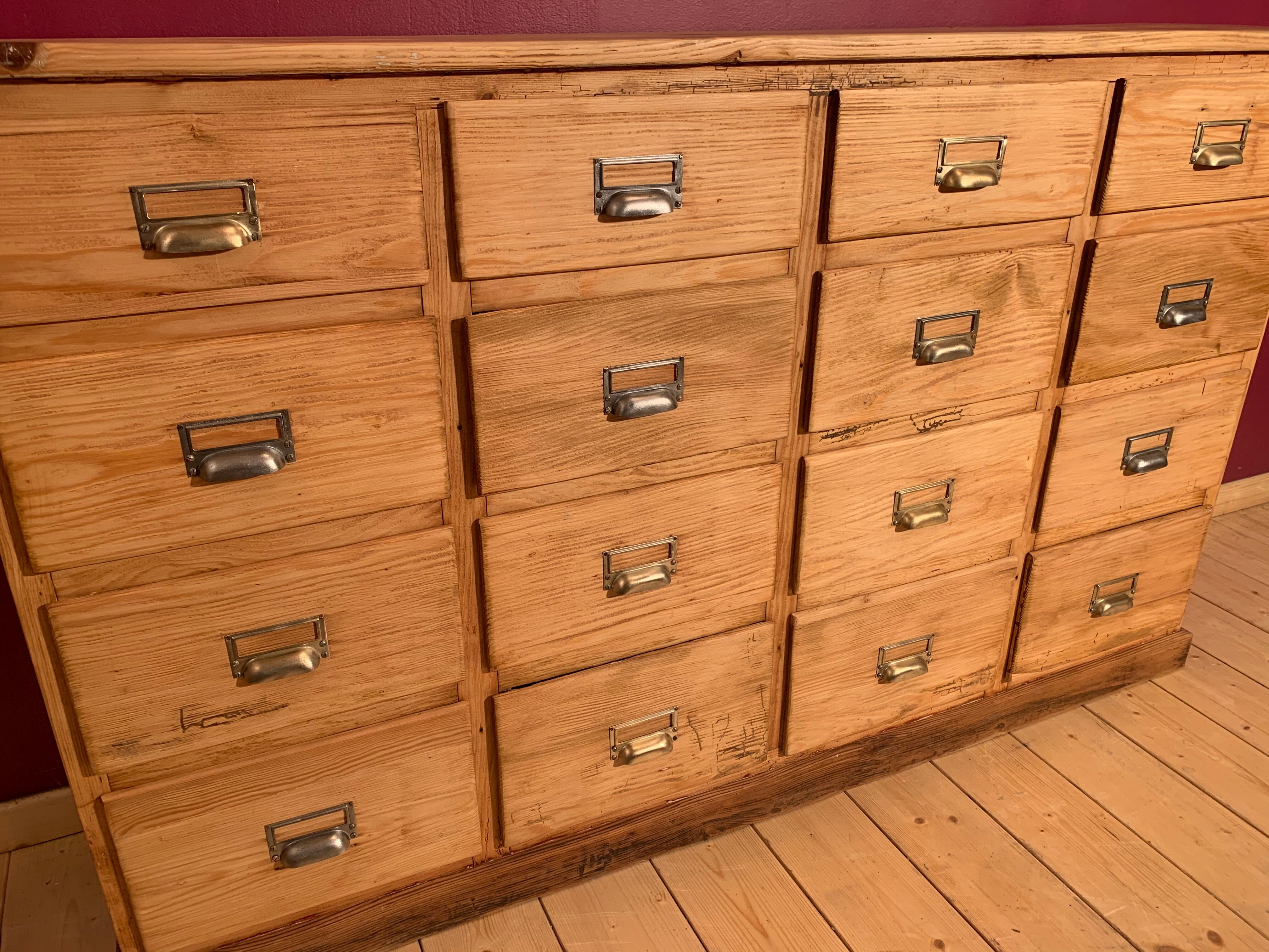 Furniture from craft to drawers