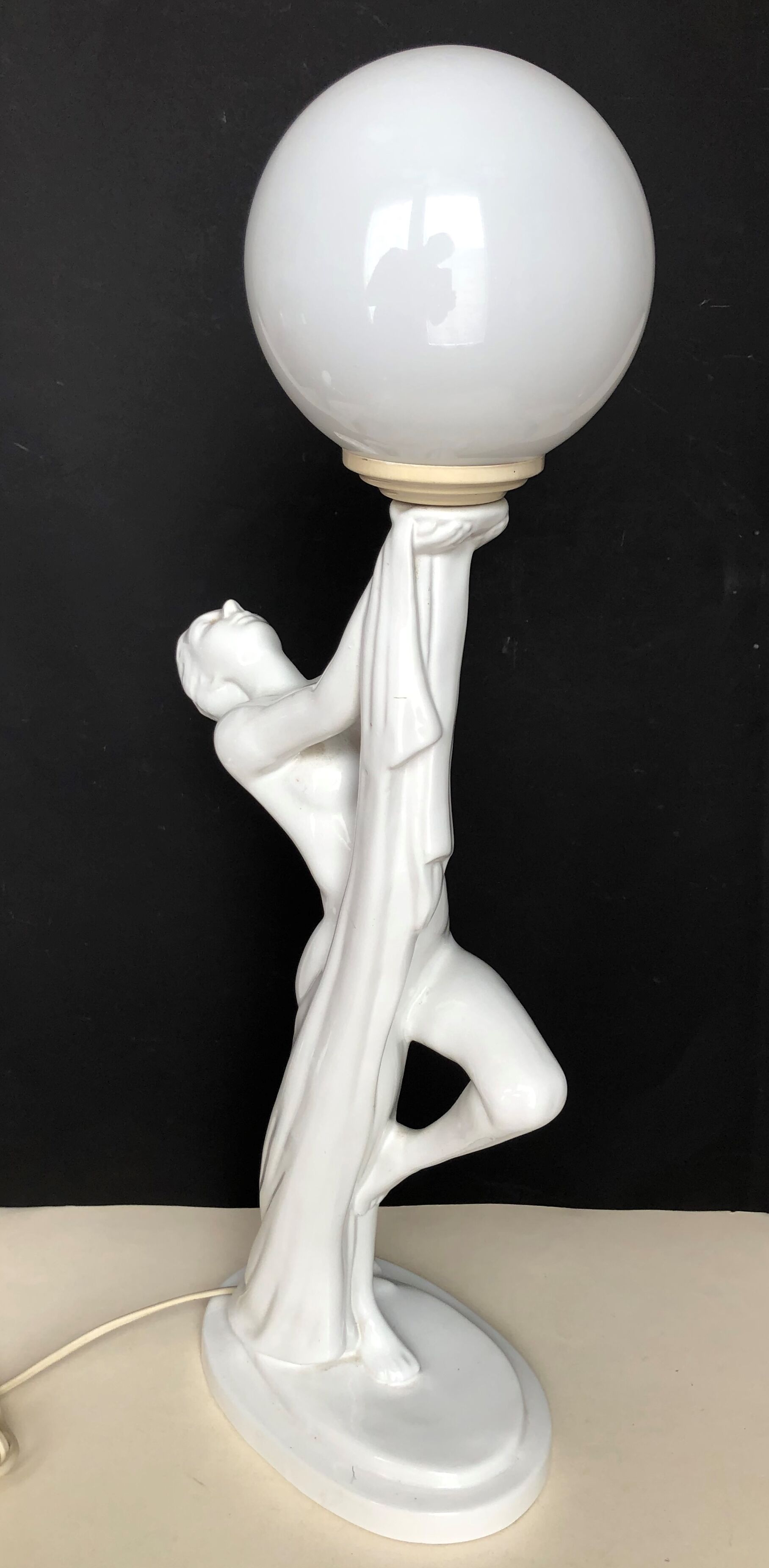 Art deco earthenware lamp