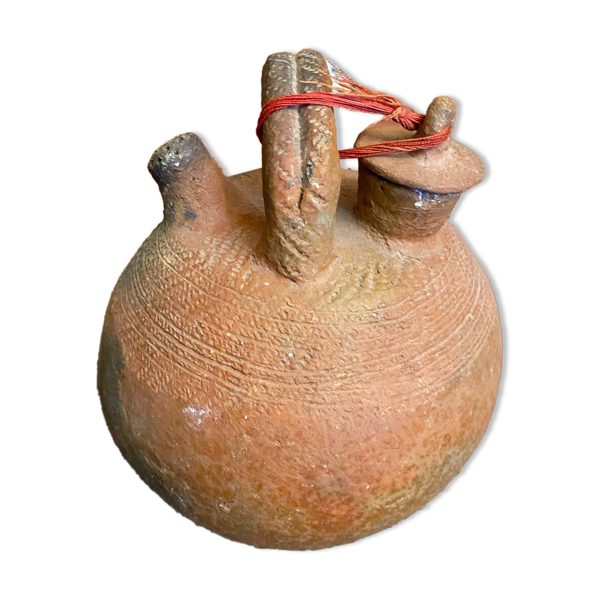 Gargoulette, cruche boule ancienne en terre cuite ciselée — Beyit