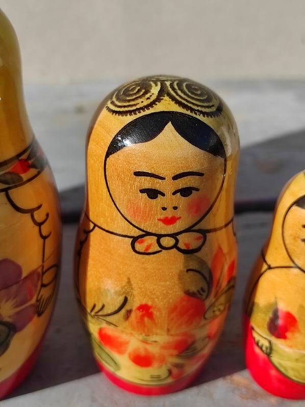 Russian matryoshka nesting dolls