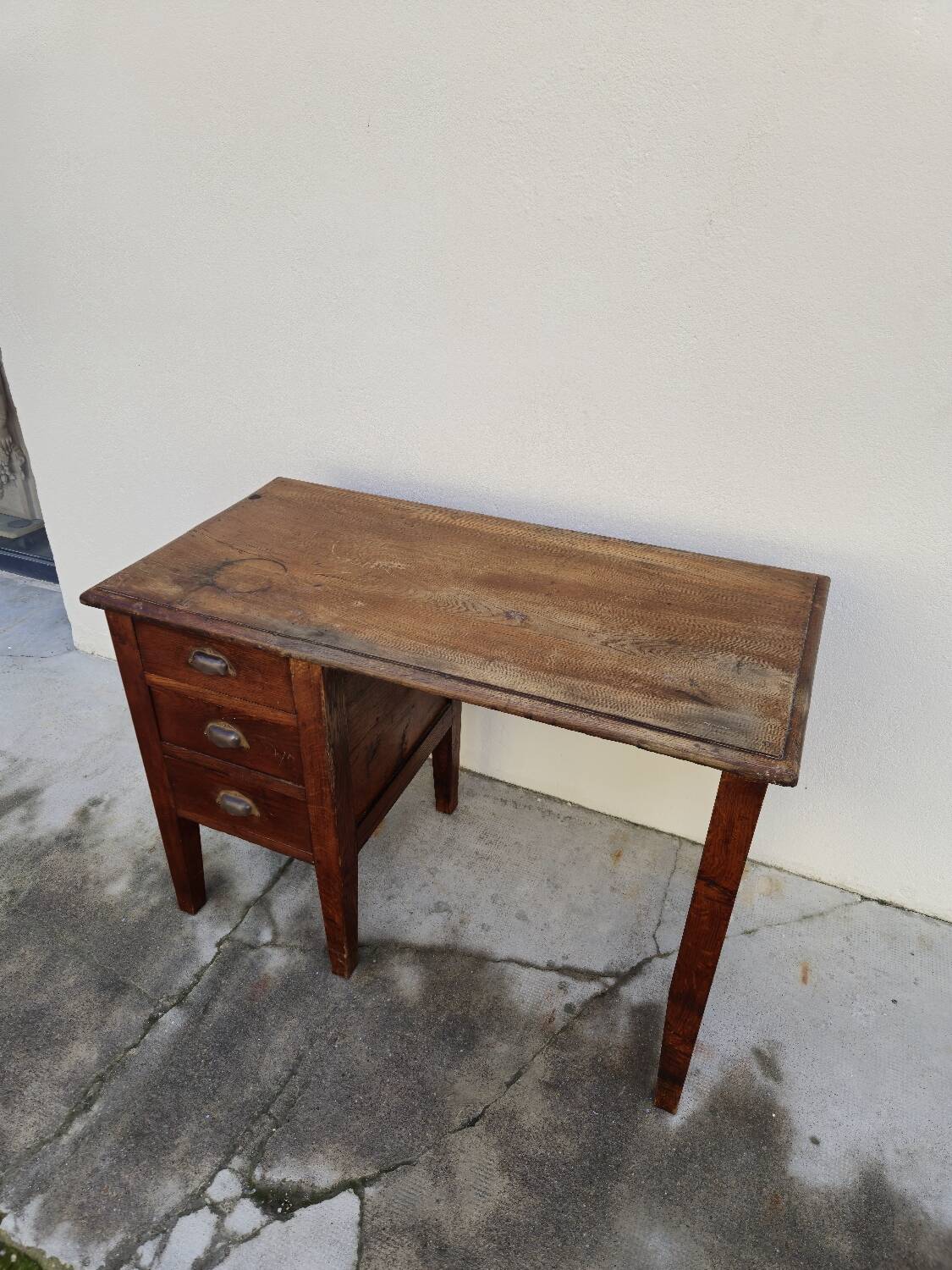 Antique solid oak desk from the 1900s