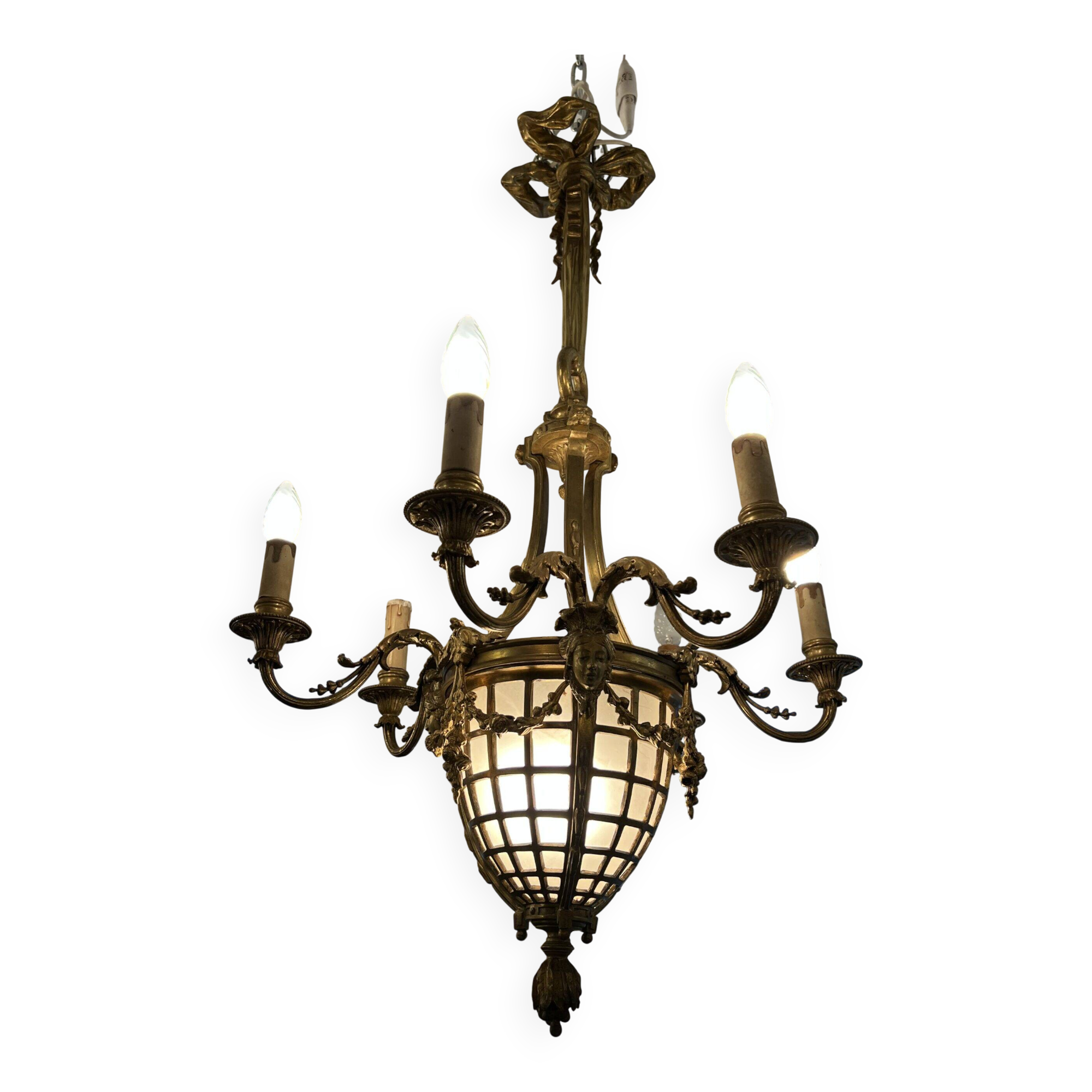 Beautiful 19th century Louis XVI style chandelier in gilded bronze