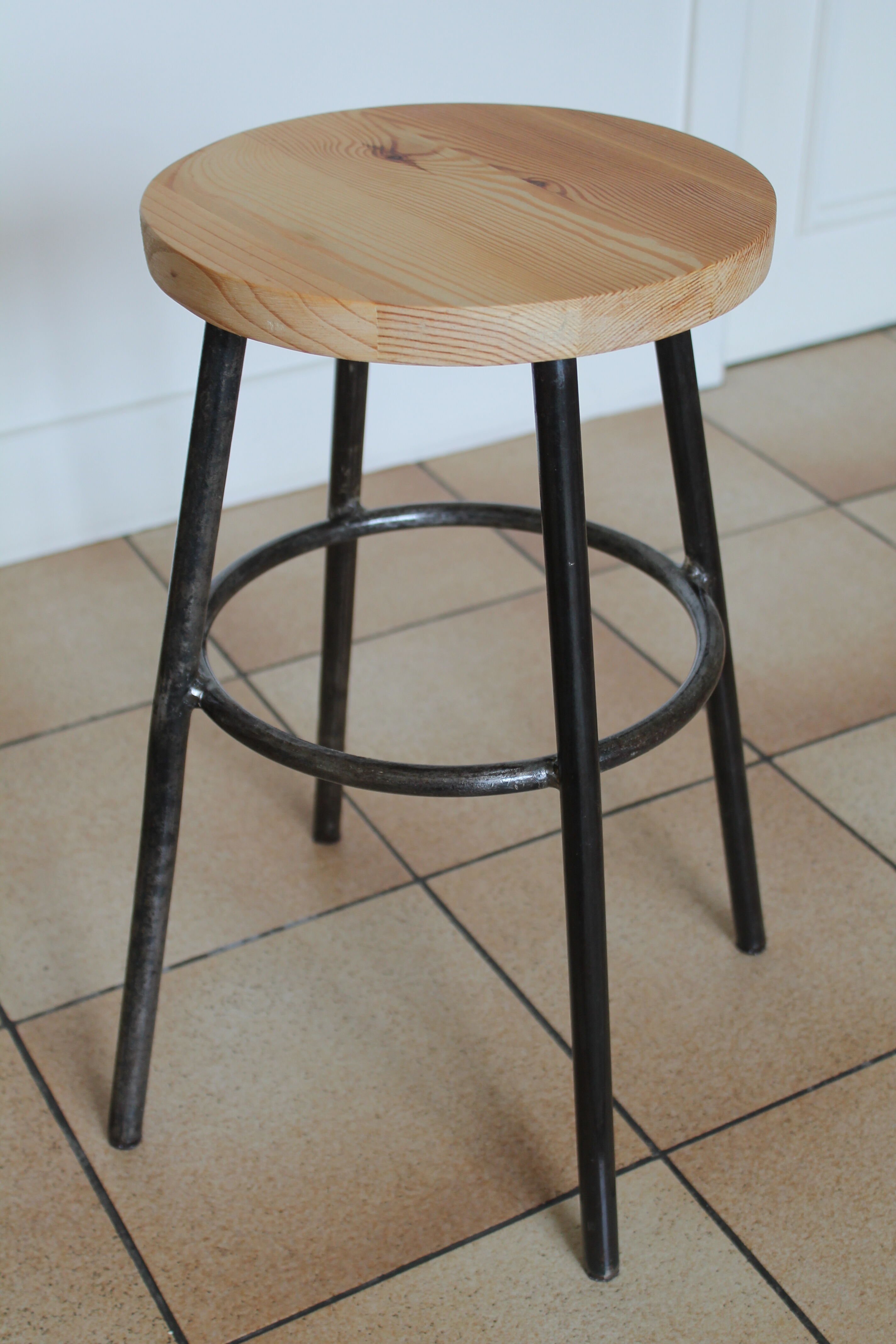 Metal stool