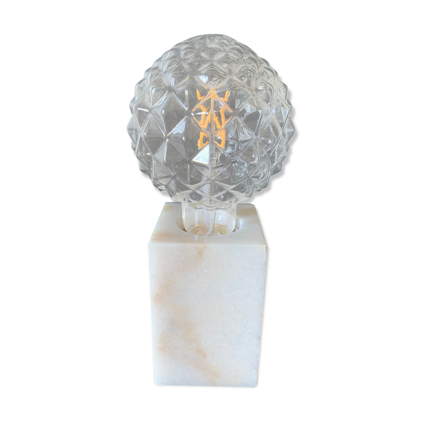 Lampe de table pierre dure