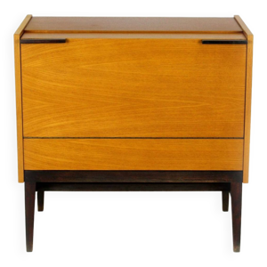 Petit enfilade vintage