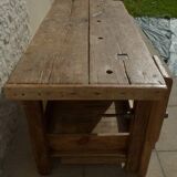 Large workbench with press, 2 drawers and storage tray - Totally sanded and varnished