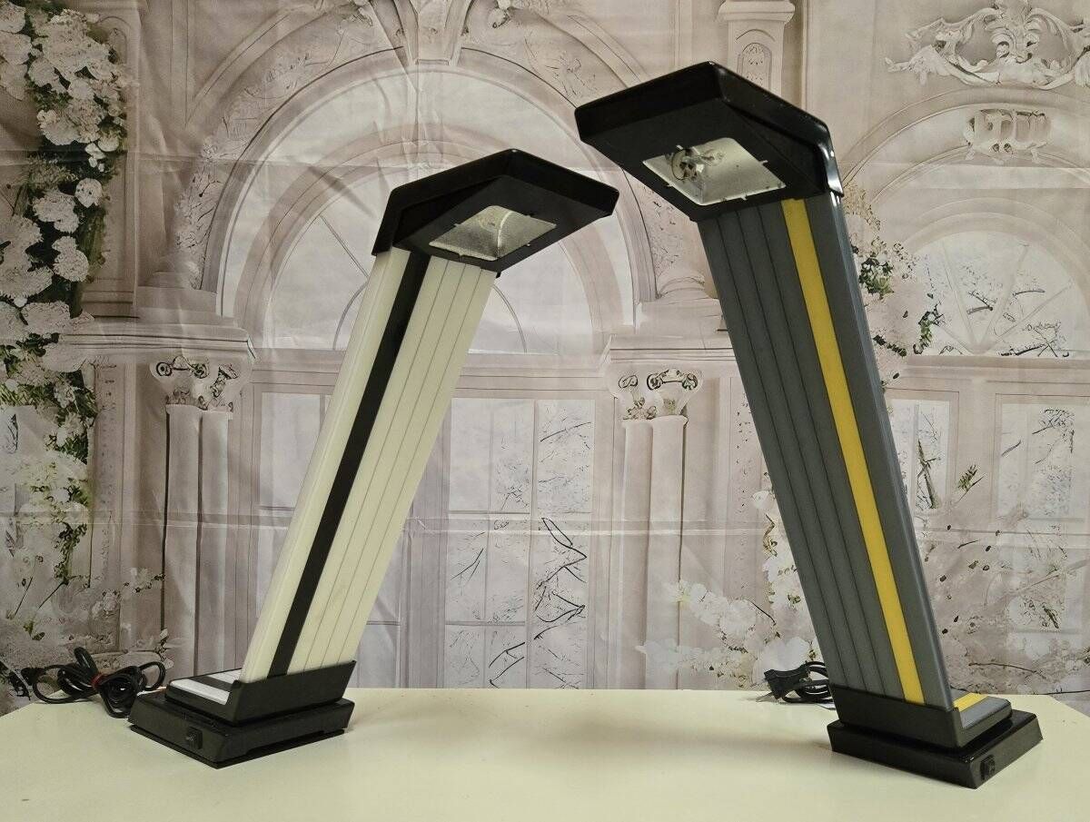 1980s design halogen desk lamp by JD Aznar