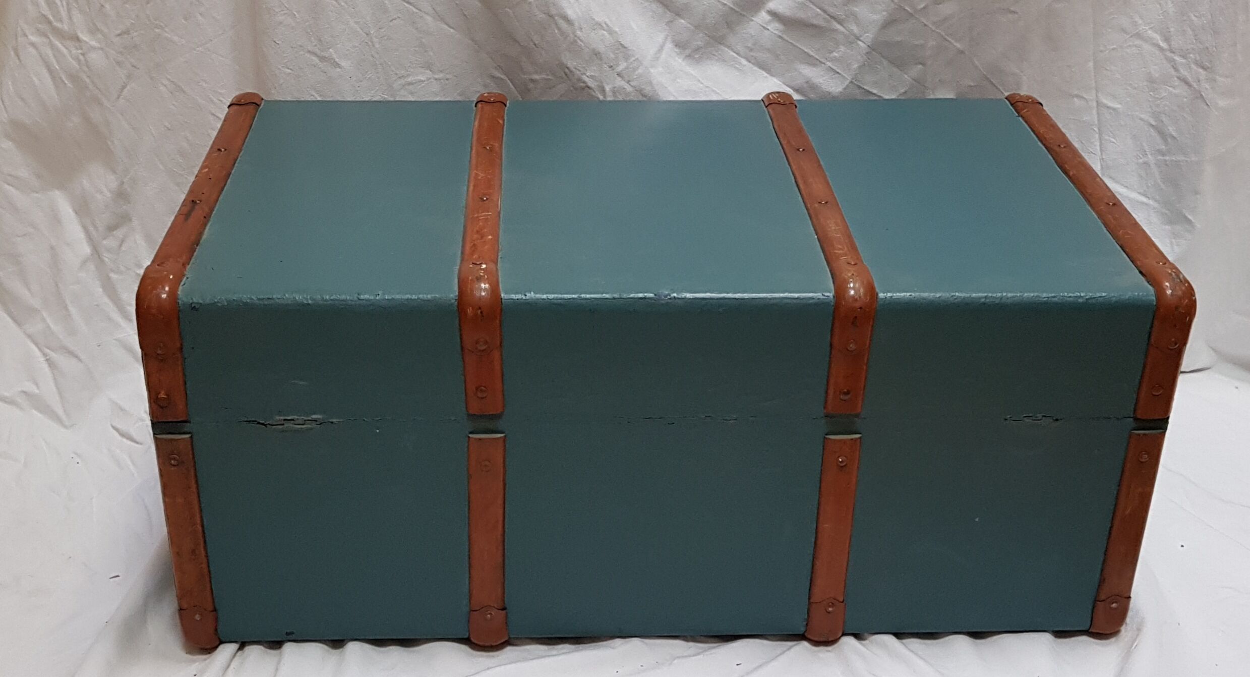 Former travel trunk