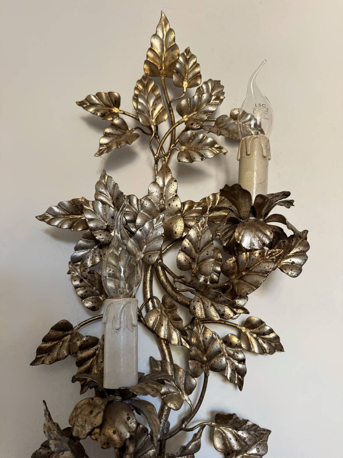 Florentine foliage applique from the 1960s.