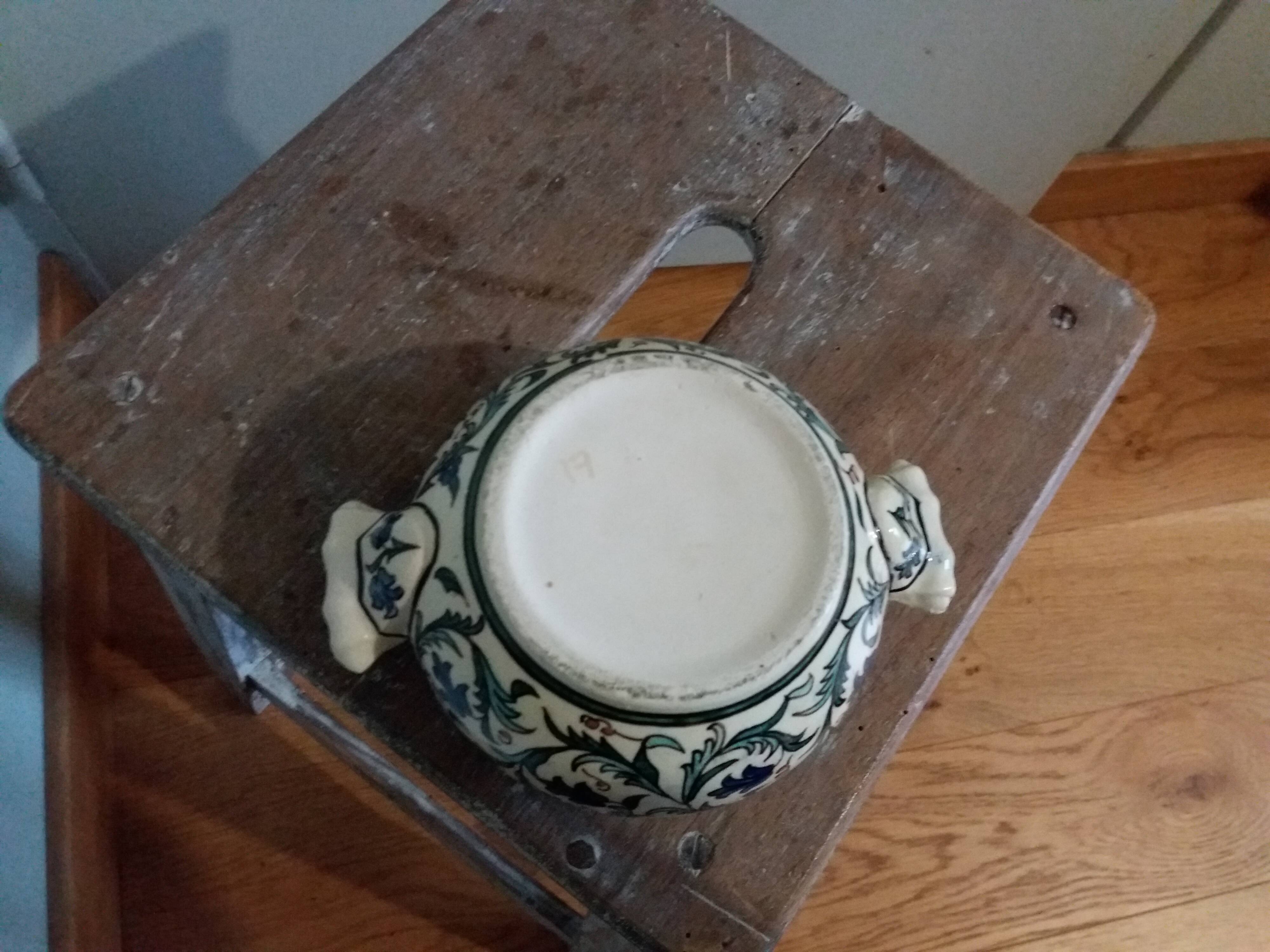 Hand painted Desvres style pot