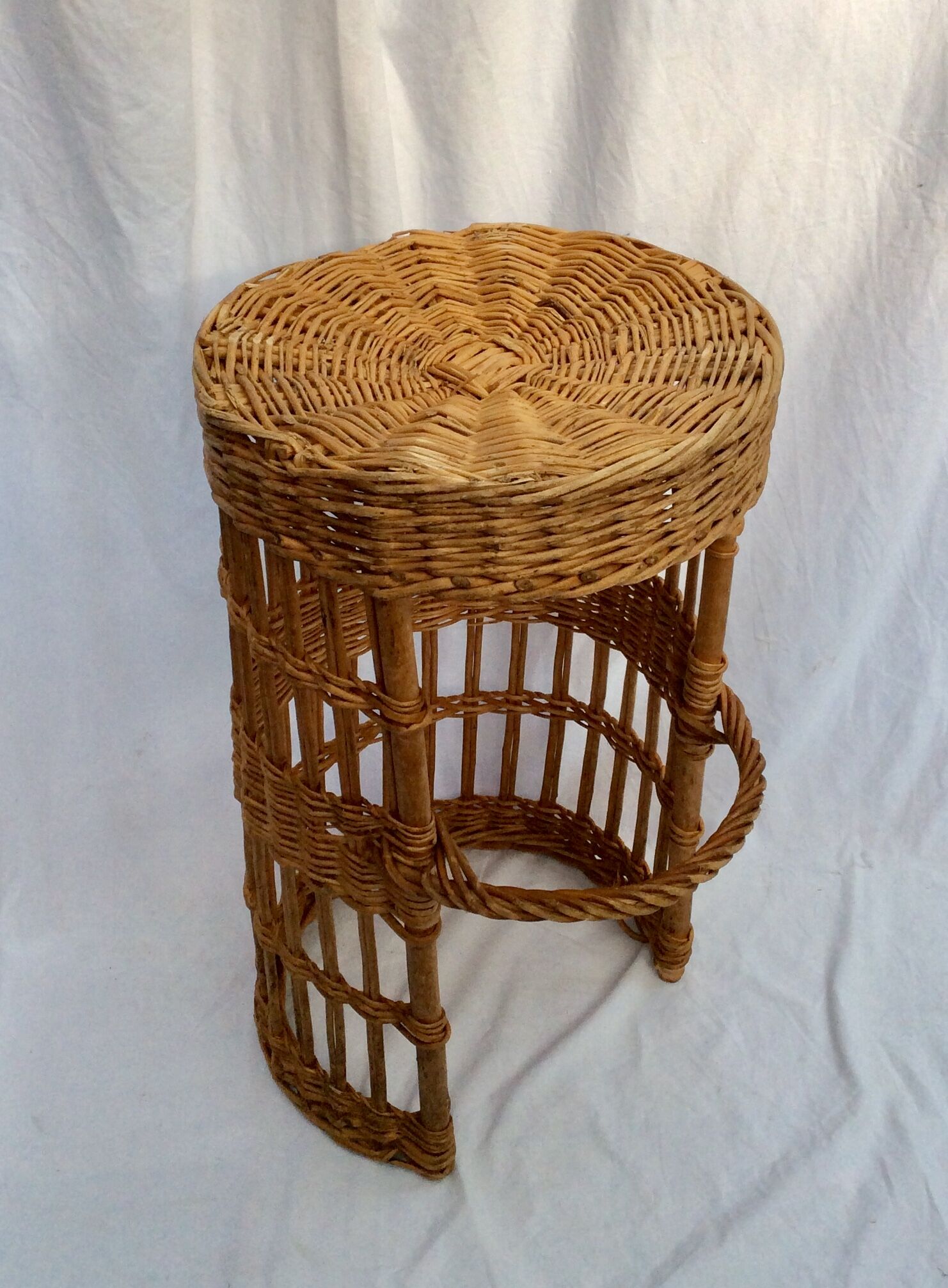 Old baker's basket with size portage handle: height -80cm- diameter -47cm-