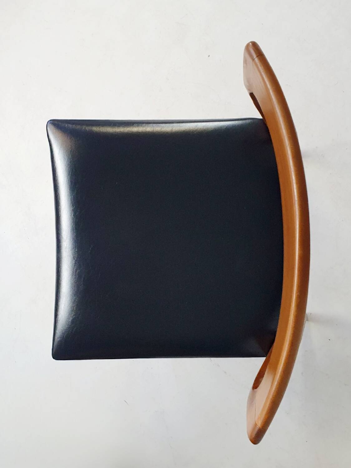 Serie de 6 chaises scandinaves