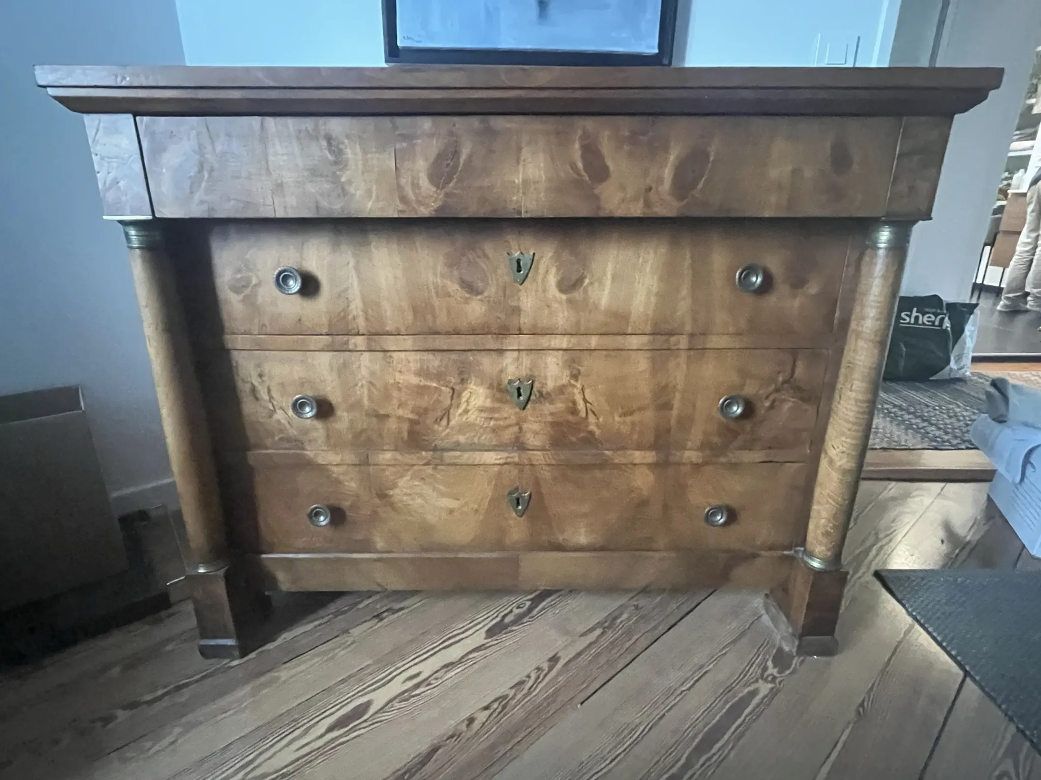 Empire commode