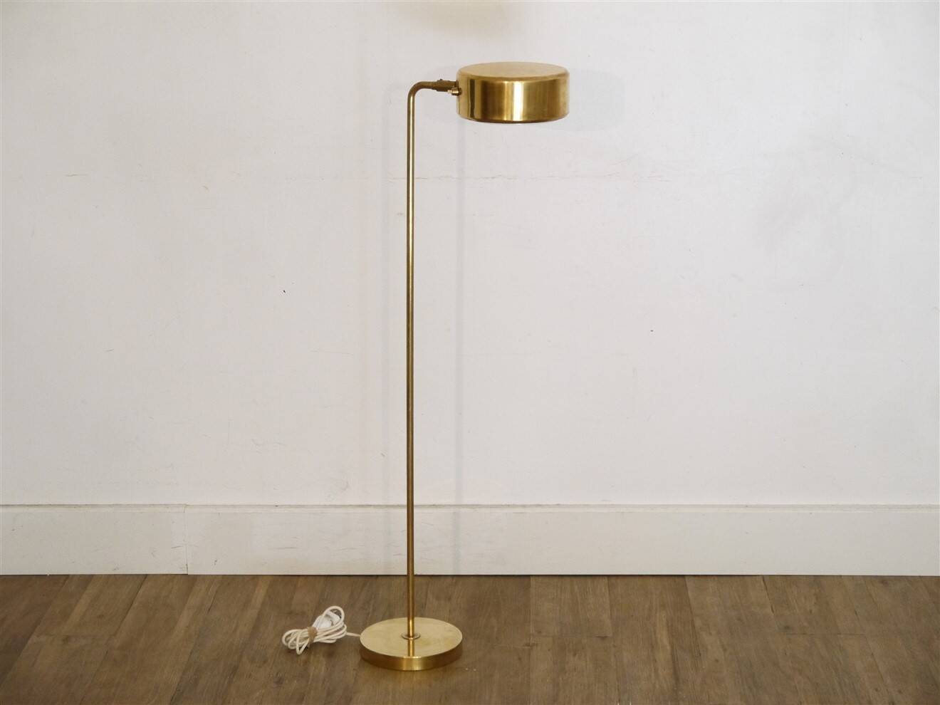 'Olympia' brass floor lamp by Anders Pehrson