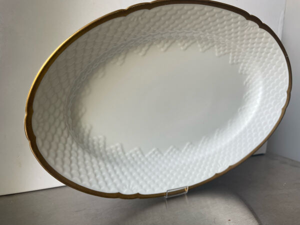 Plat oval par Bing & Grøndahl pour Royal Copenhagen