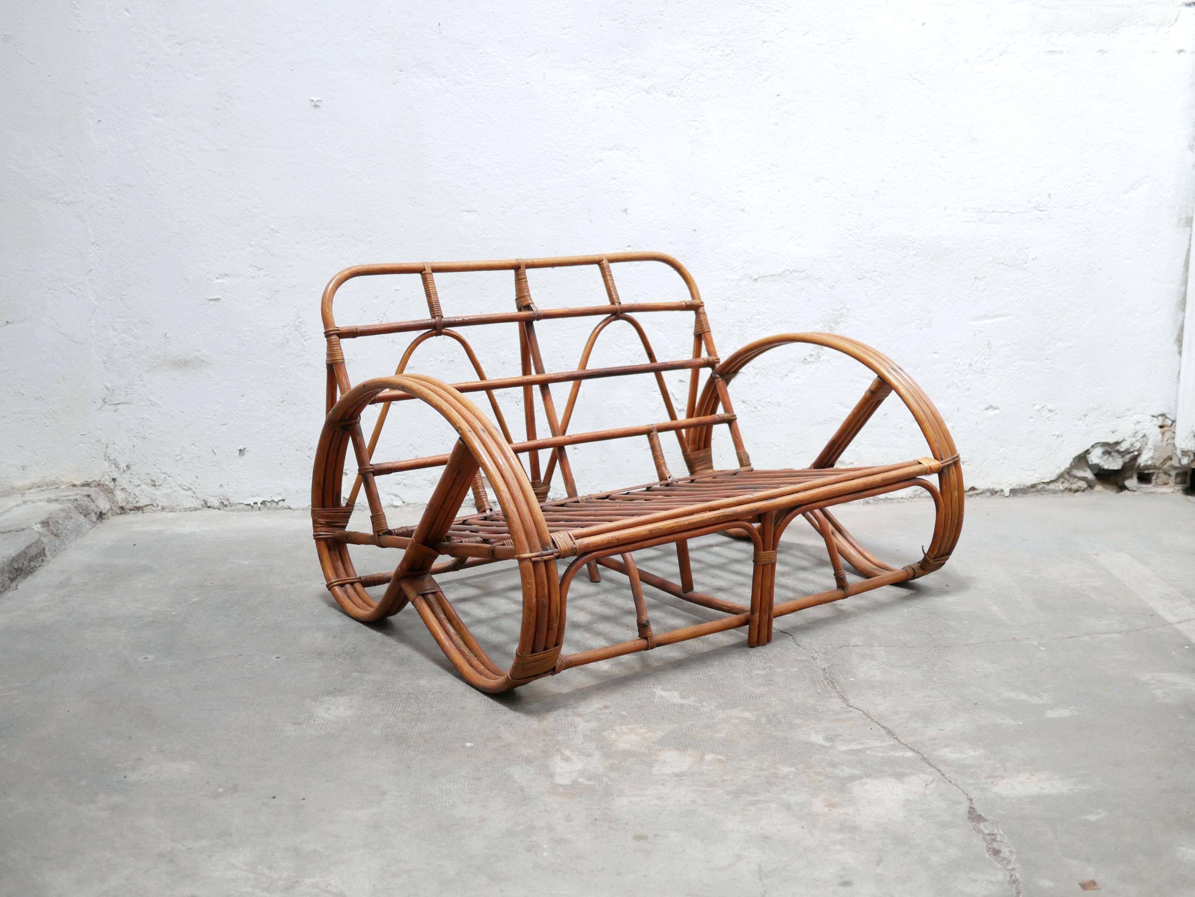 Canapé bretzel vintage en rotin