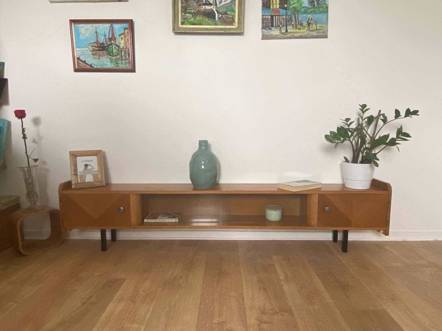 Vintage sideboard (shallow)