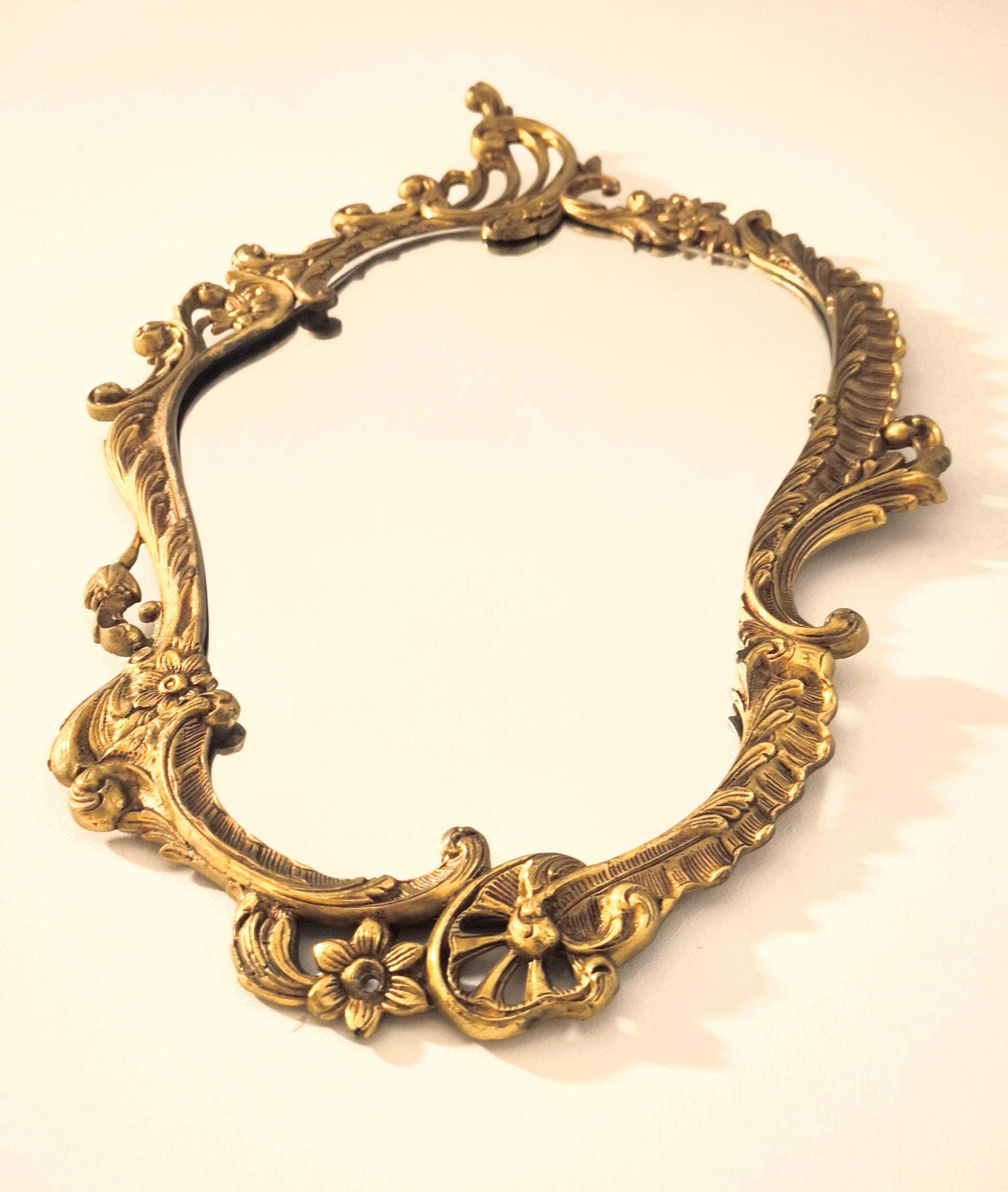 Miroir Cornucopia en bronze de style Louis XV