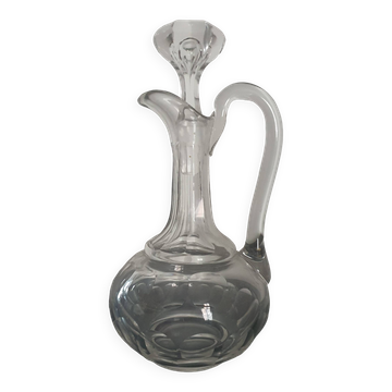 Carafe en verre taillé
