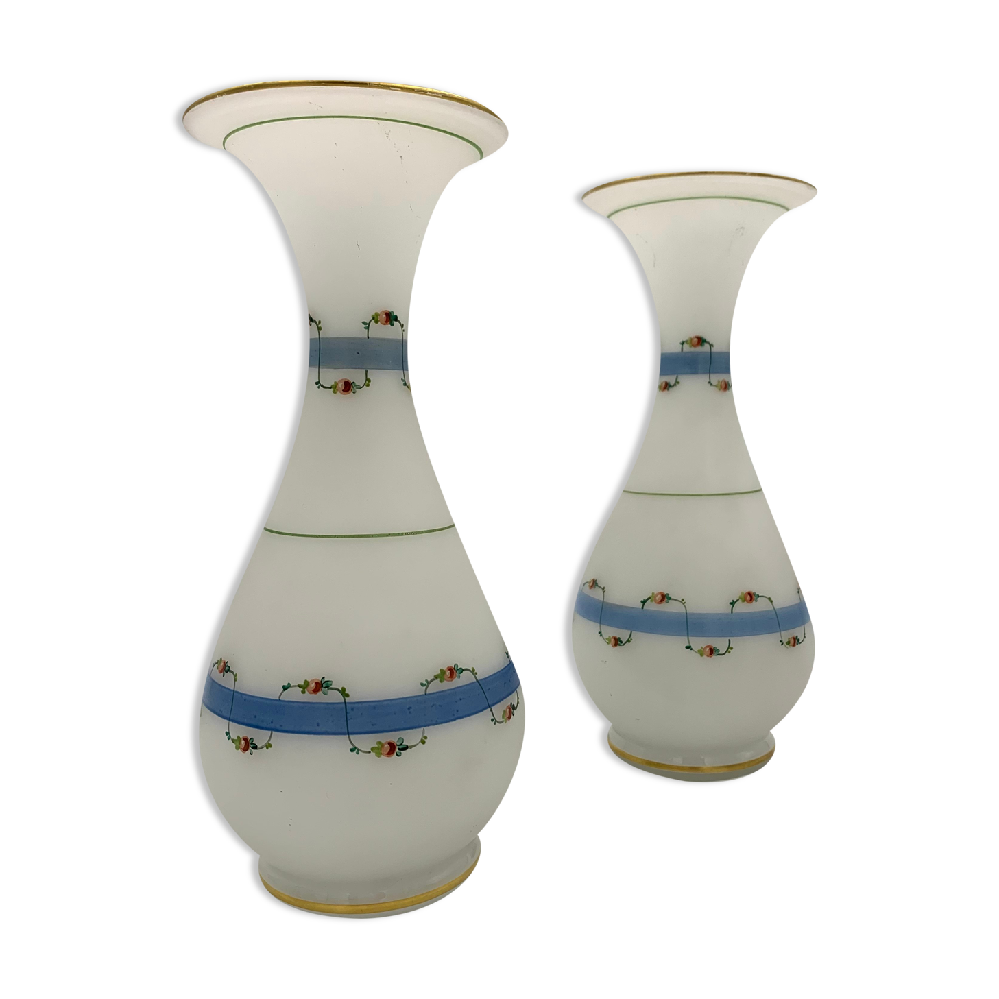 Pair of ancient opaline vases, flower decoration and blue and gold fillets - Circa 1900