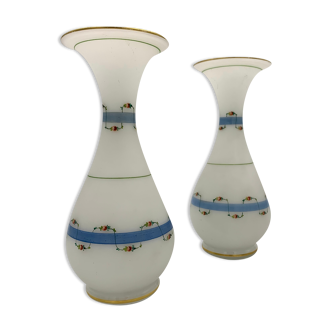 Pair of ancient opaline vases, flower decoration and blue and gold fillets - Circa 1900