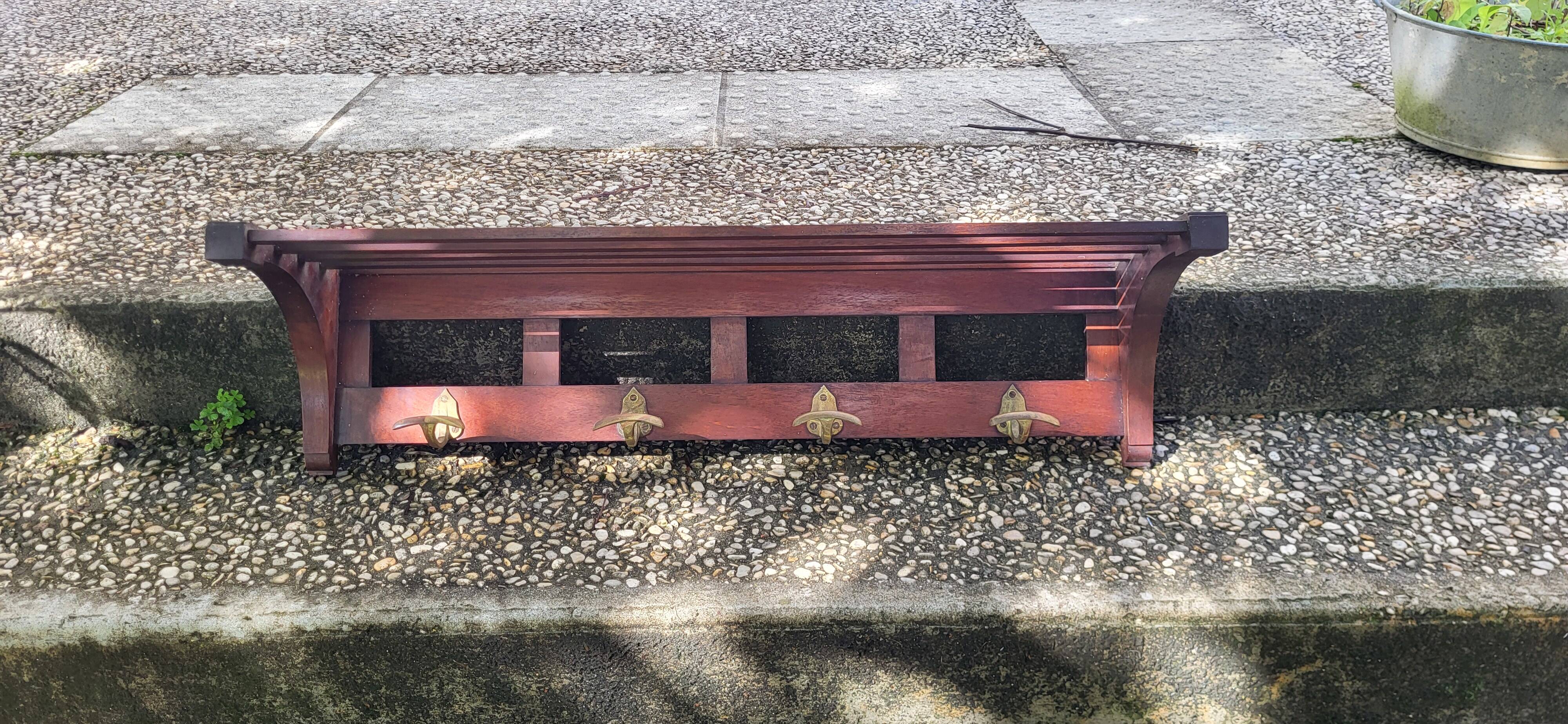 Entrance hall, coat rack