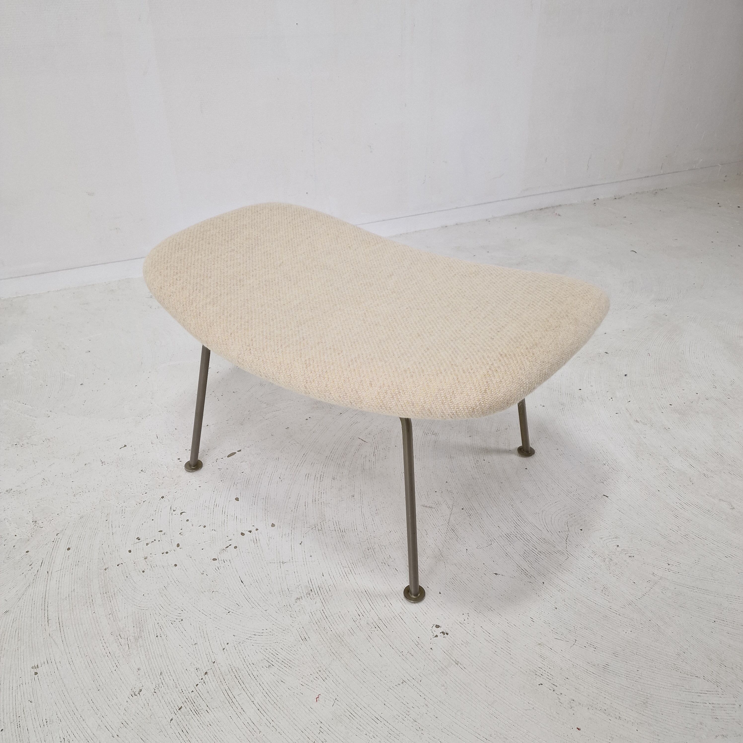 Oyster Chair with Ottoman by Pierre Paulin for Artifort, 1960's