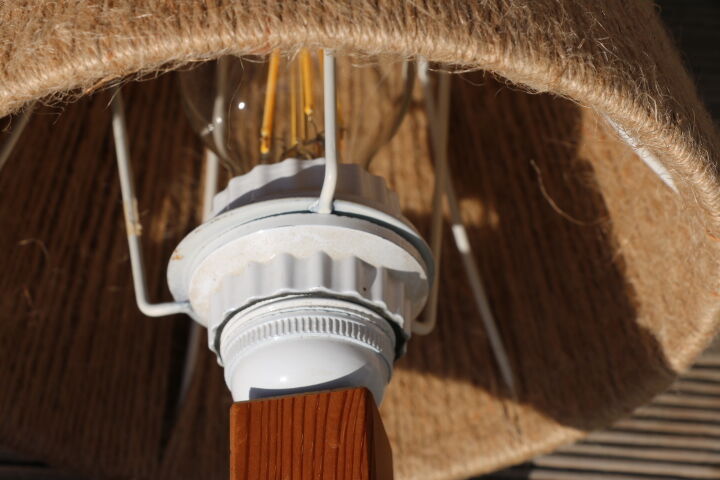 Wooden stem wall lamp