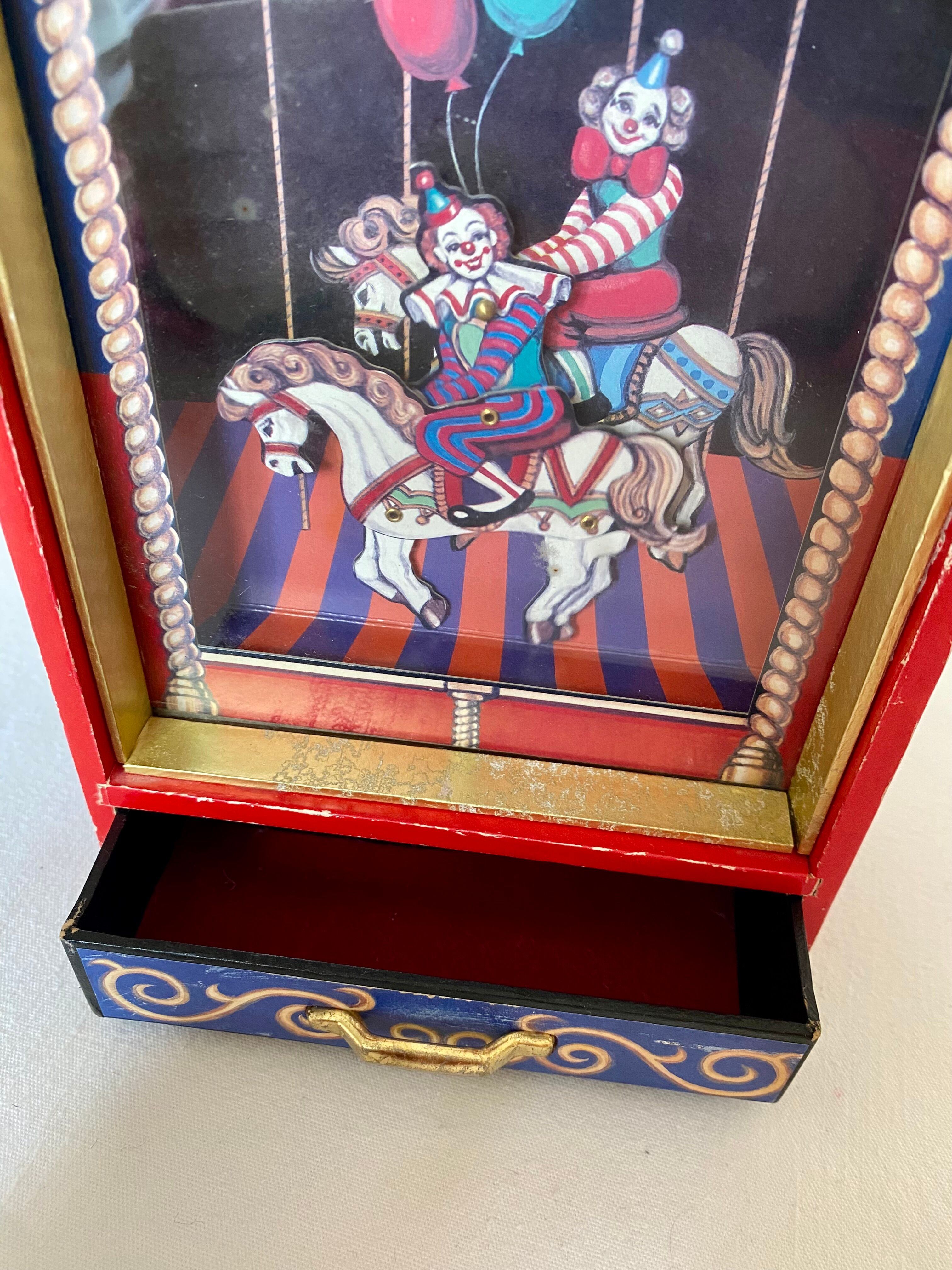 Circus Music Box - Grand Dancing Musical
