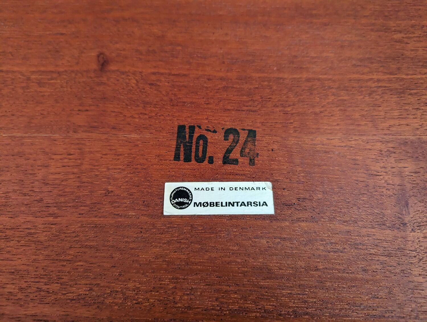 Mobelintarsia coffee table no 24