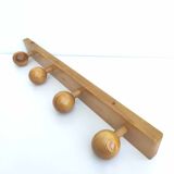 Coat rack in pine hooks balls