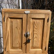 Compact Parisian buffet, 2 elements, pine/beech.