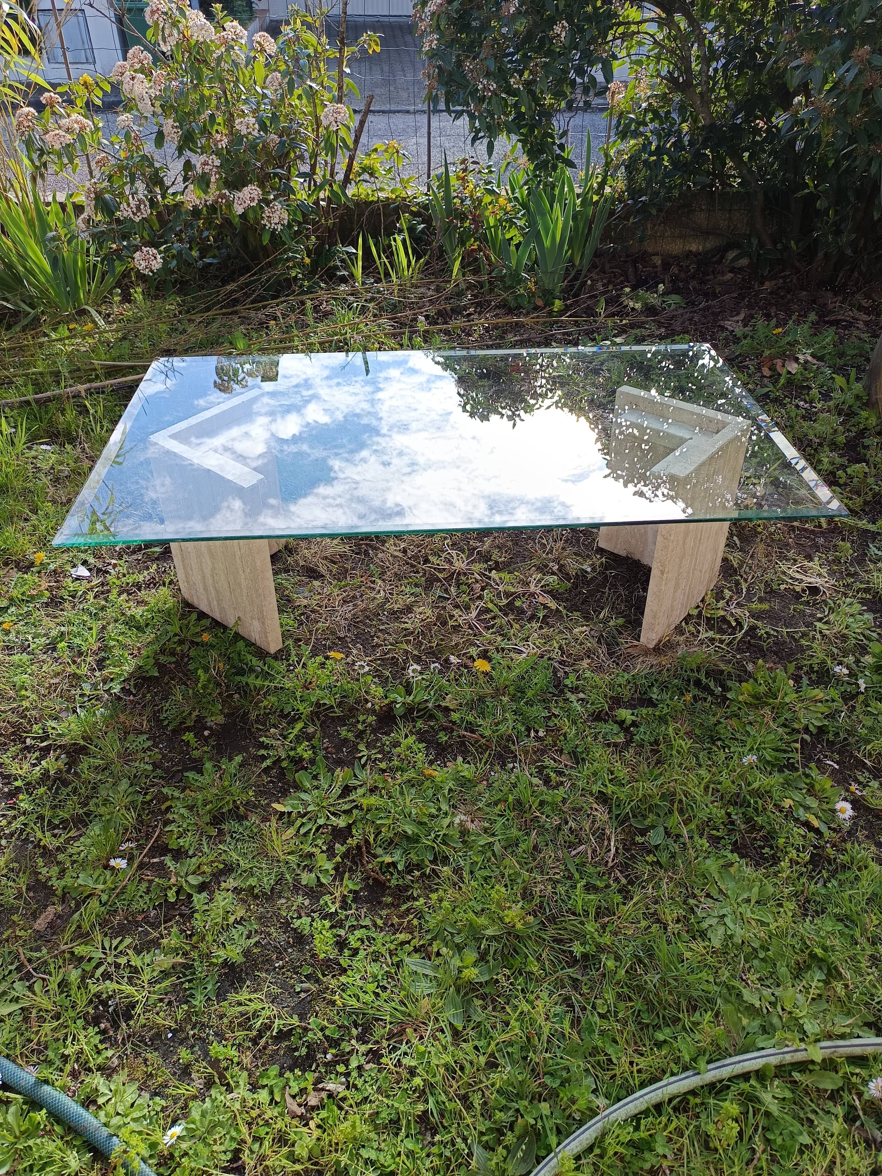 table basse design 1970 verre et travertin