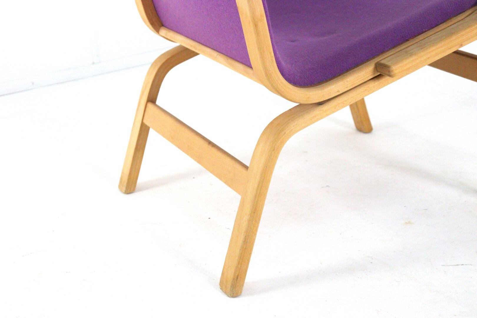 Vejle armchairs  'purple' |