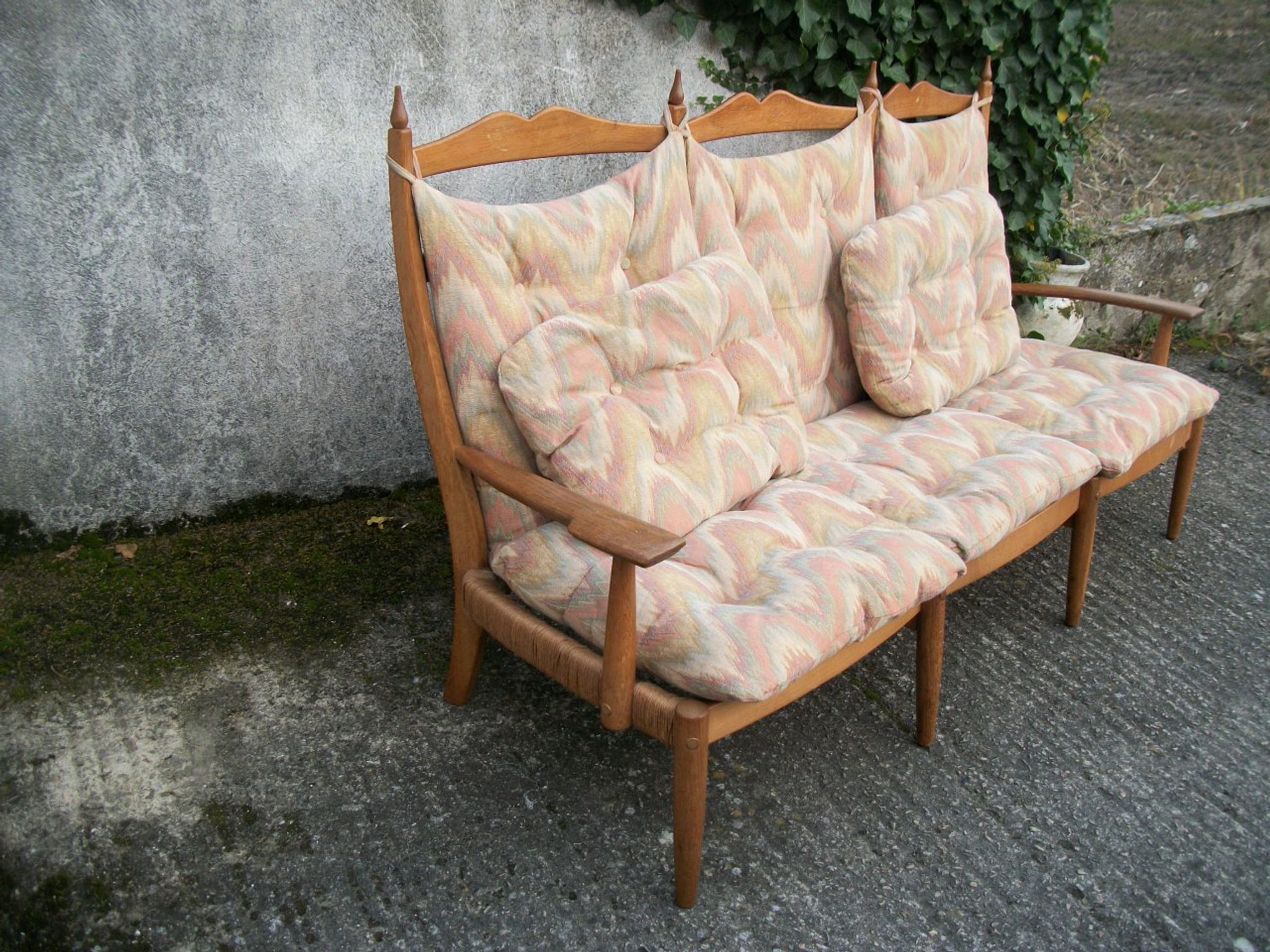 The 60s 70s couch