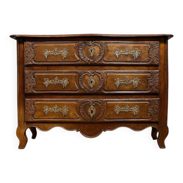 Lyonnaise commode from the Louis XV period in solid walnut, 18th century.