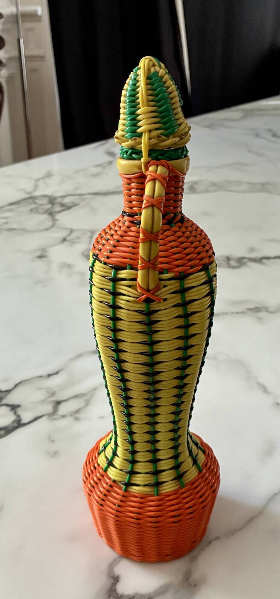 Decorative scoubidou bottle