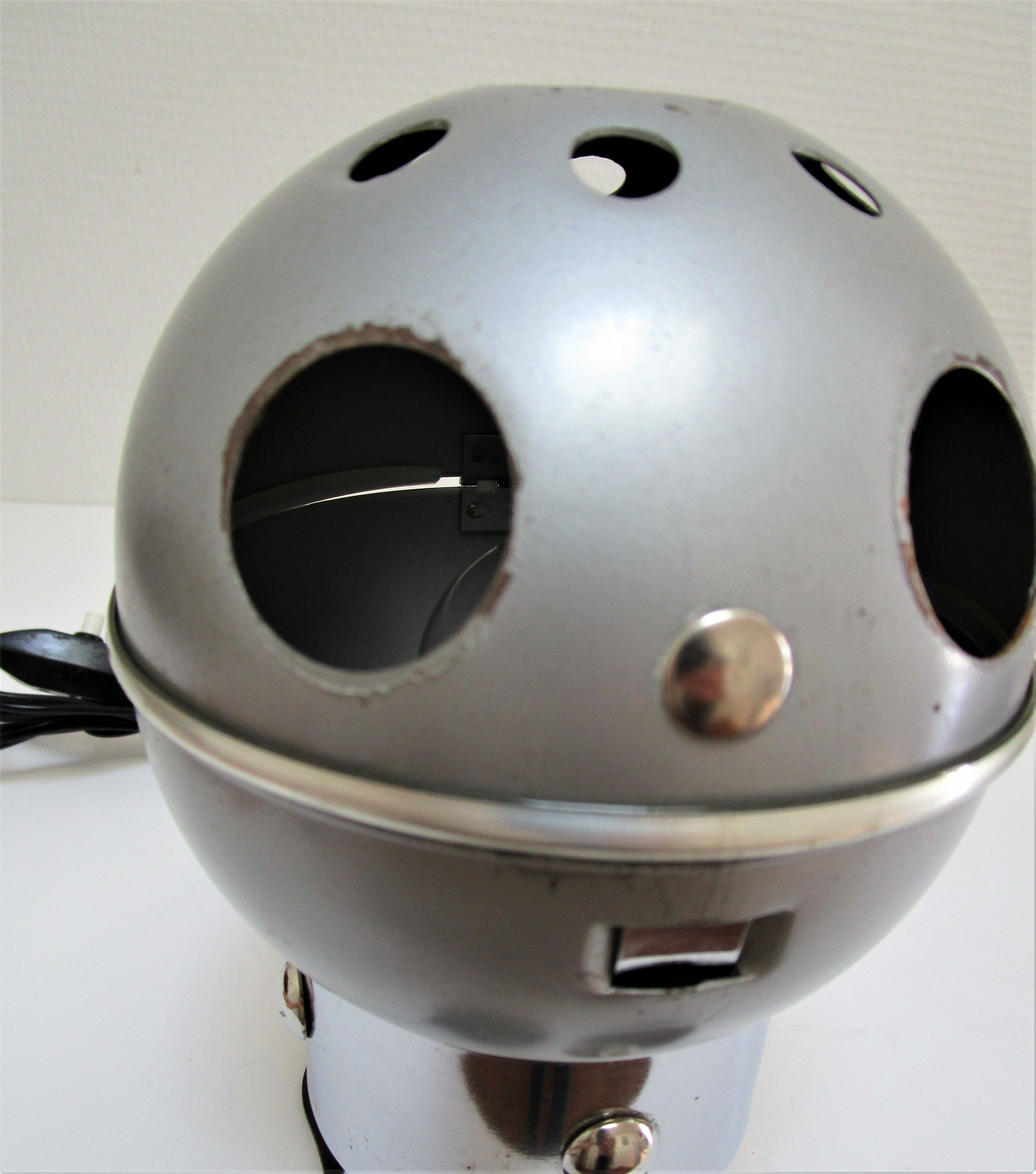 Robot lamp by satco space age 70s