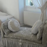 Bench bed on wheels 1 place