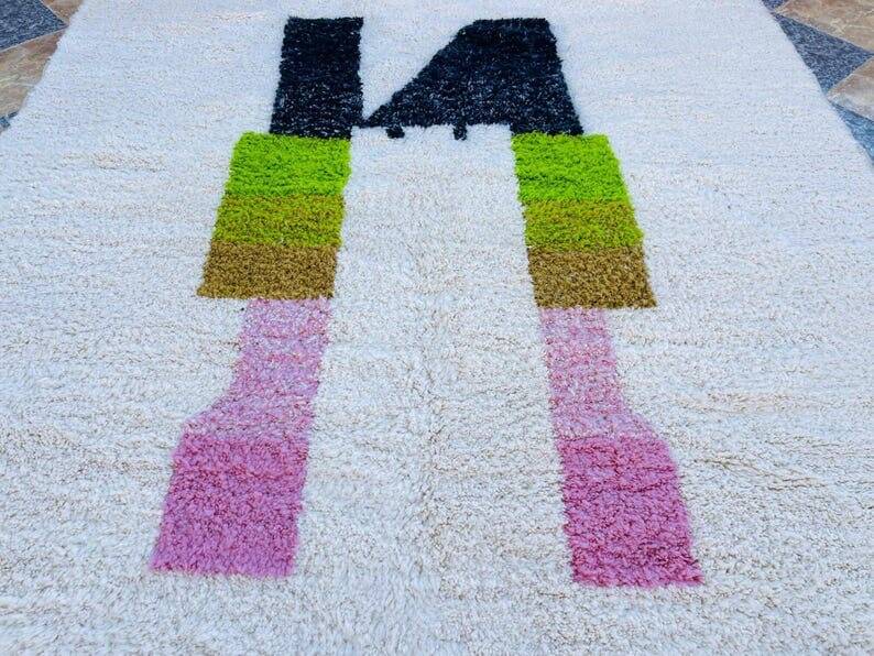 Handmade pure wool rug, size 140 x 260 cm.