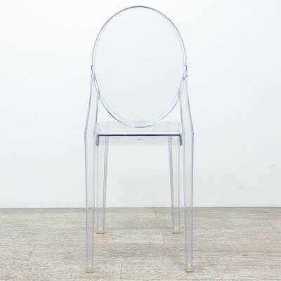 Chaise transparente Victoria Ghost de chez Kartell