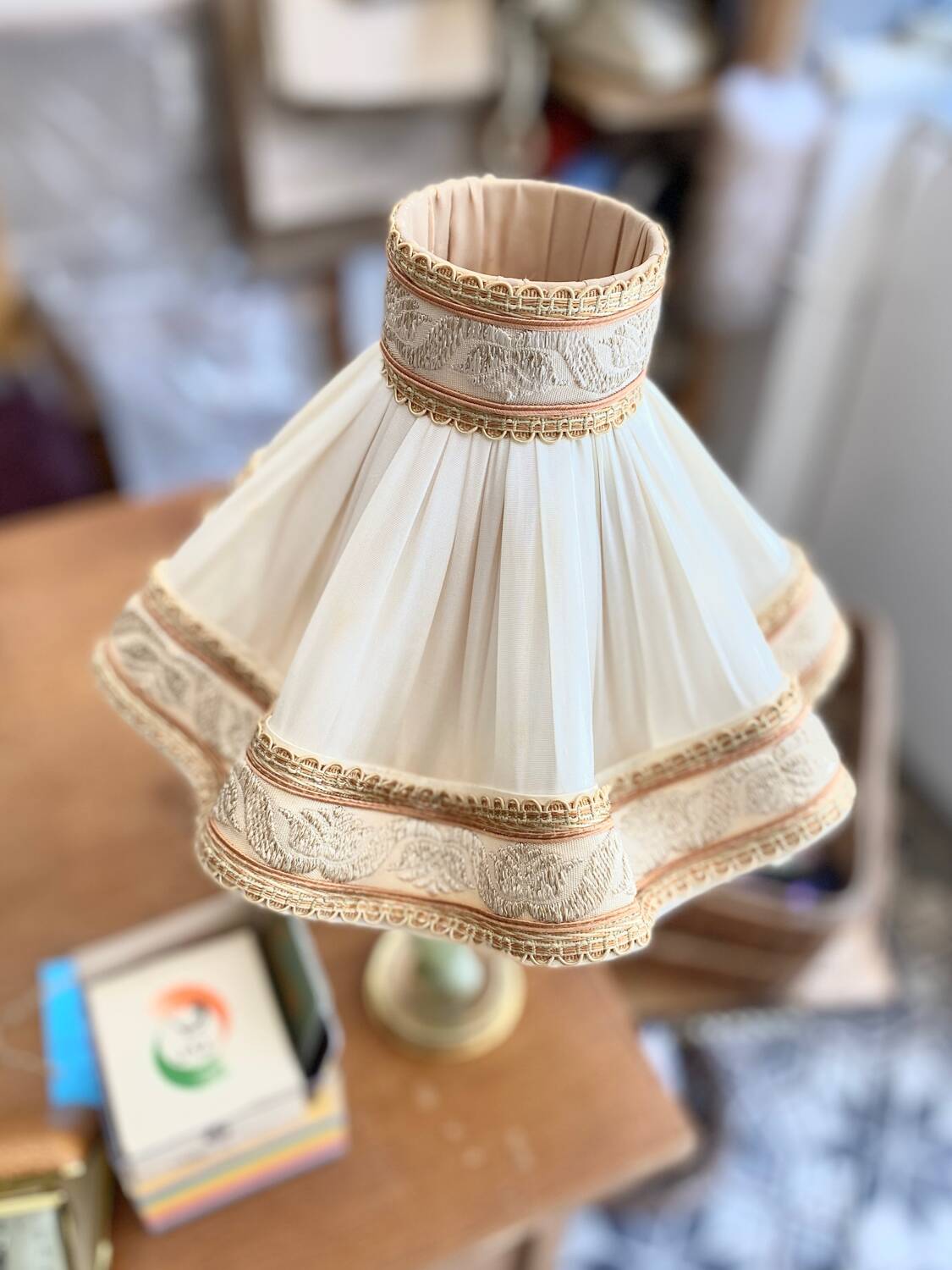Lampe avec pied statuette asiatique en jade