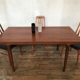 Authentic Scandinavian table teak design1950 1960 feet spindles