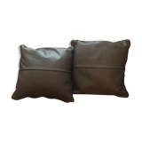 Lot of 2 leather cushions