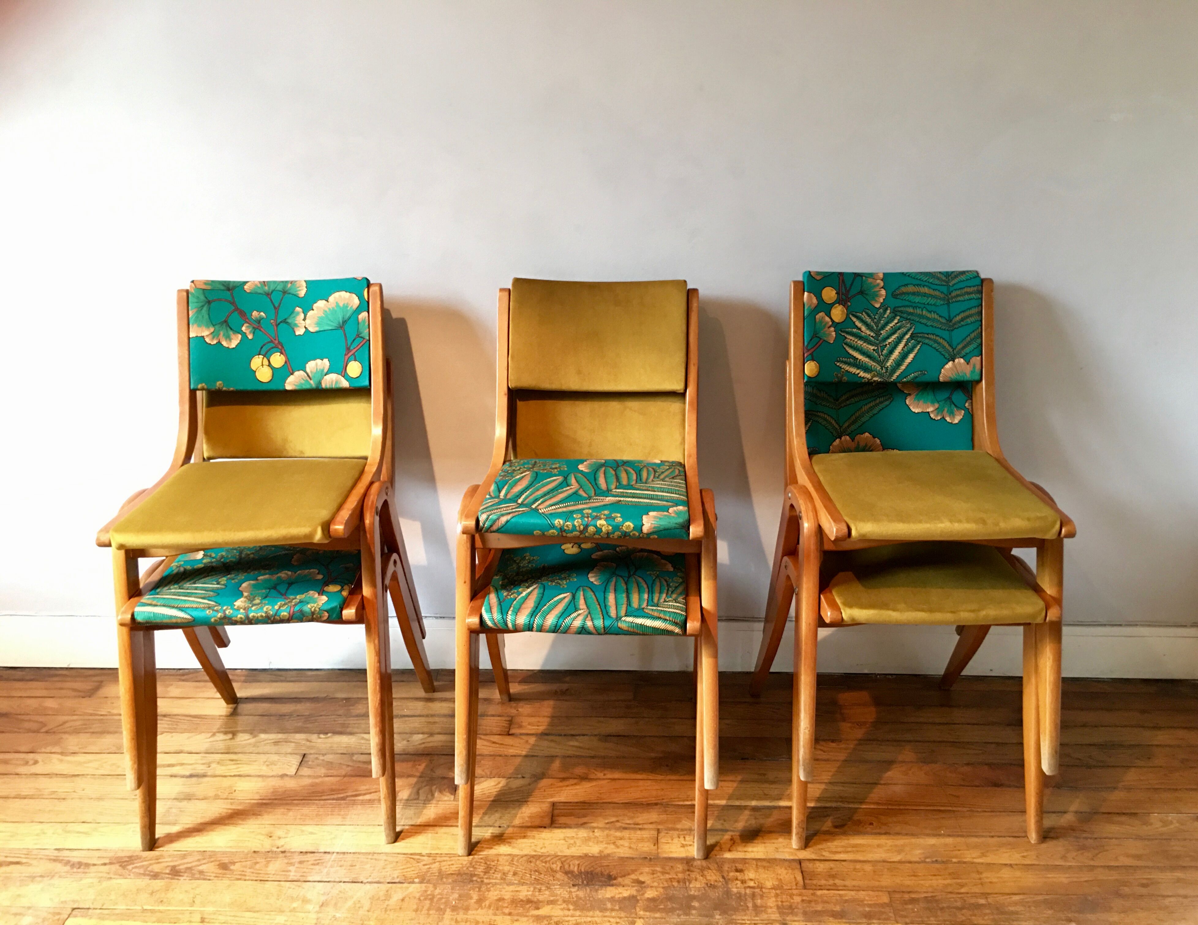 6 vintage chairs