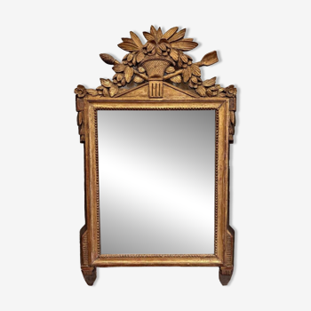 Louis XVI period mirror in gilded and lacquered wood