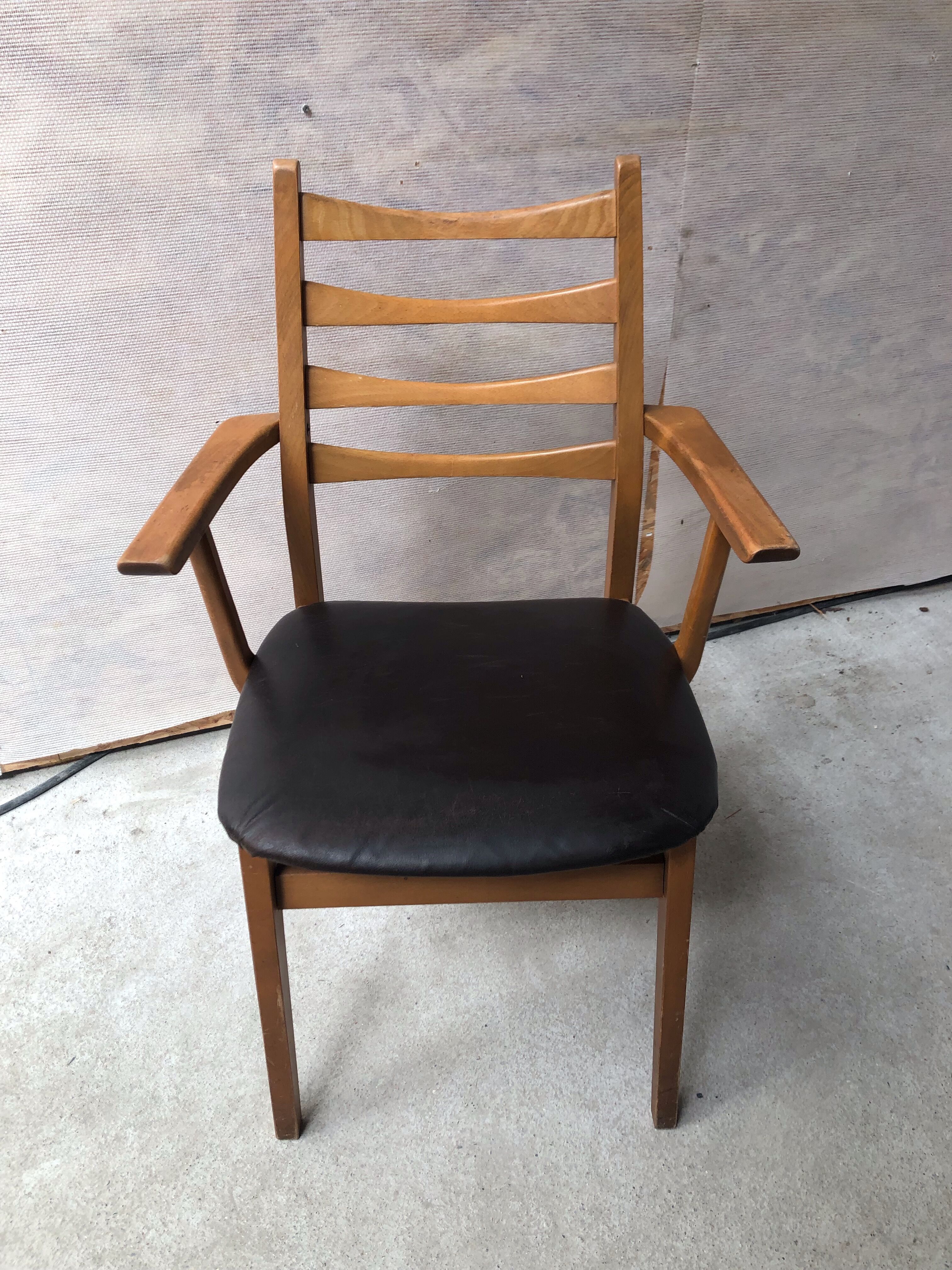 Armchair blond wood and Scandinavian leather 60s