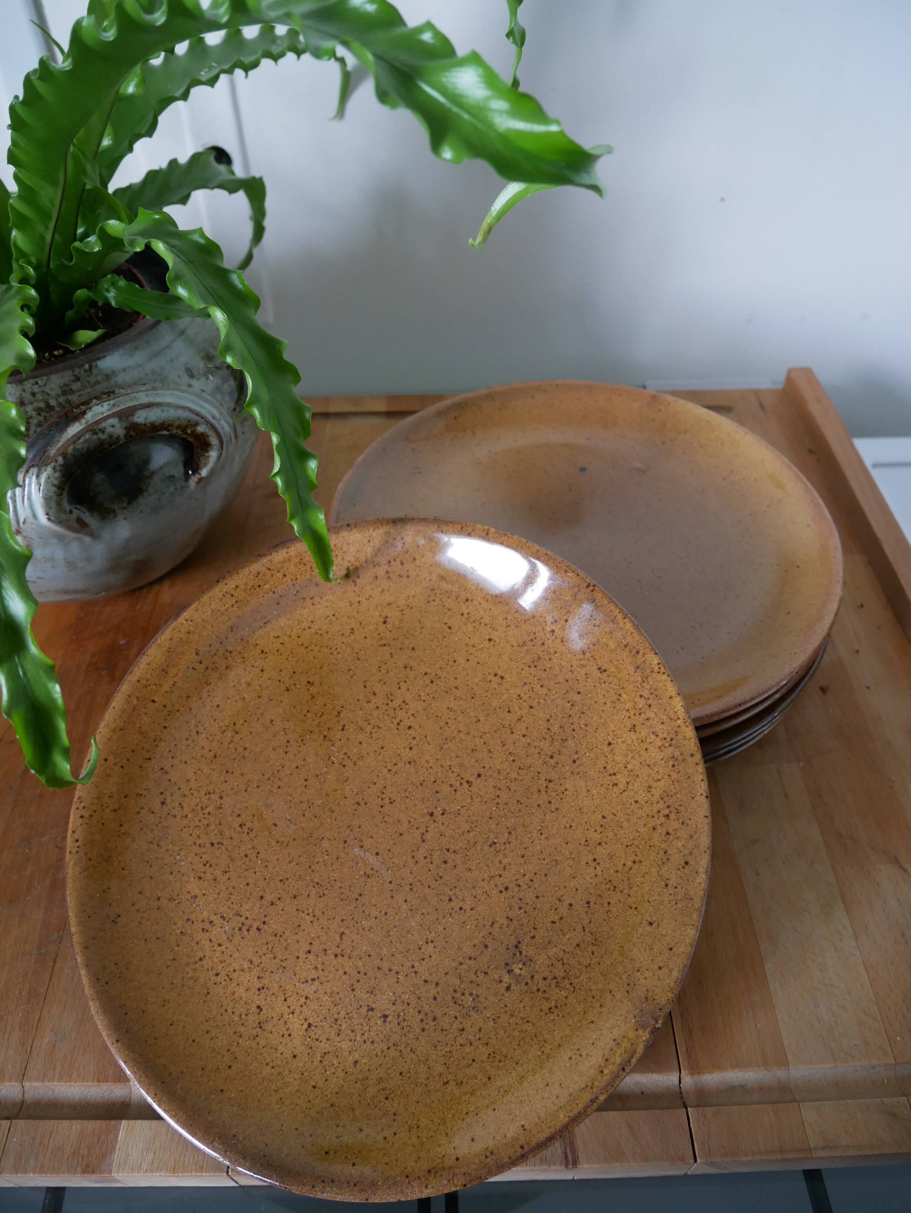 Lot of 6 plates "handmade" in Niderviller earthenware