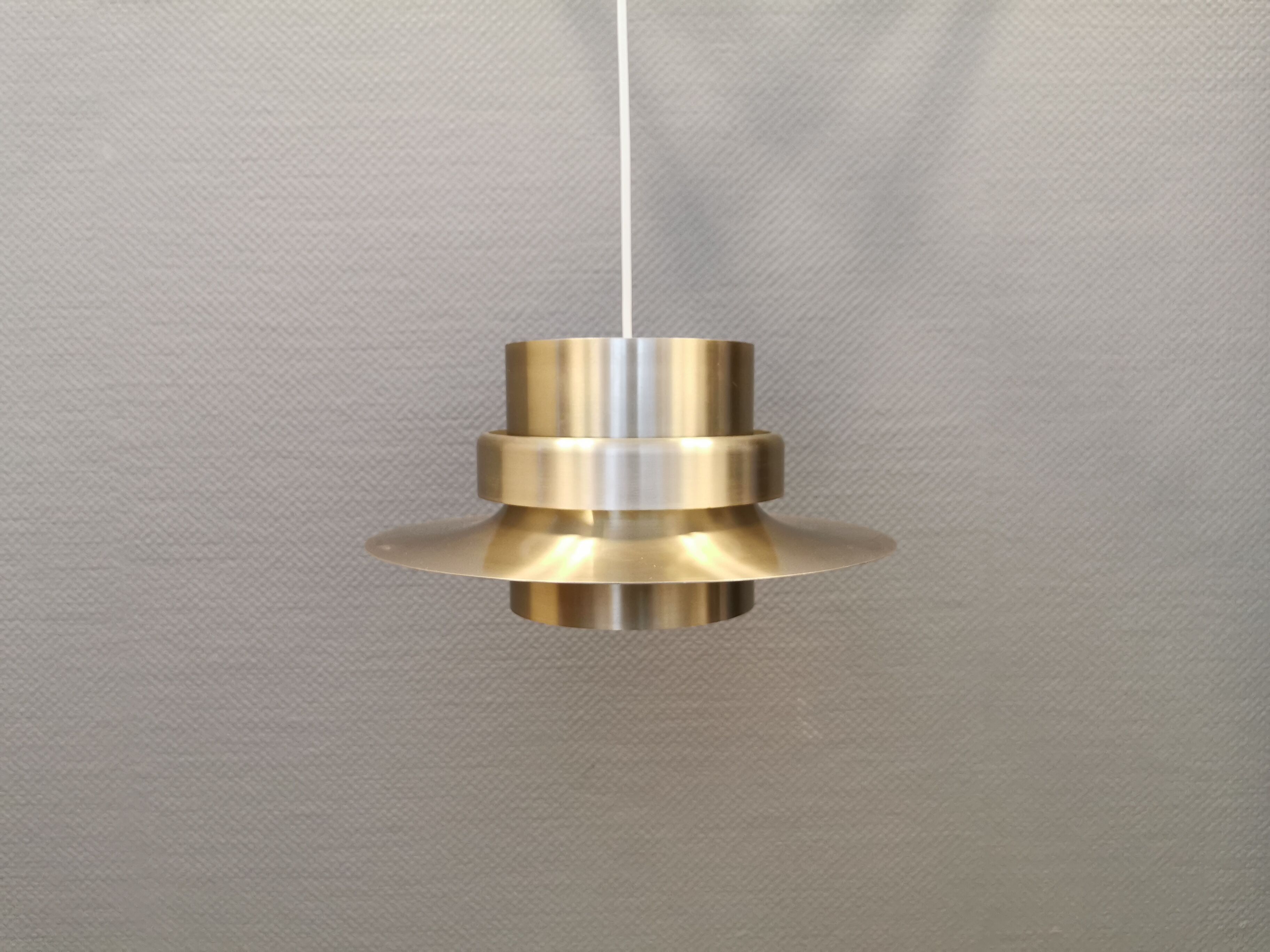 Danish hanging lamp in brass colored aluminum
