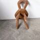 Petite chaise sculptée à la gouge